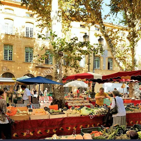 アパート Beau 3 Pieces 83 M2 Au Coeur Du Centre Historique D'aix En Provence エクス＝アン＝プロヴァンス