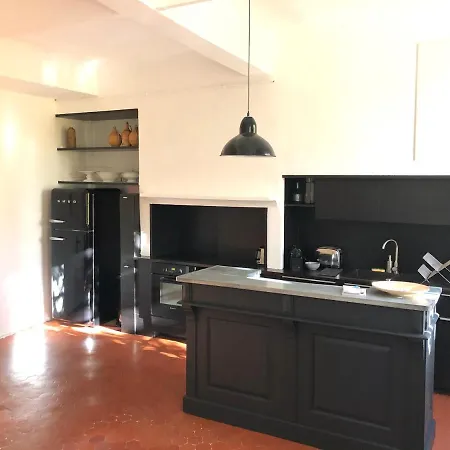 アパート Beau 3 Pieces 83 M2 Au Coeur Du Centre Historique D'aix En Provence *
